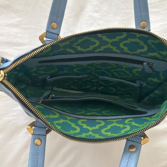 ORYANY - Picture 4 of 5